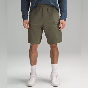 lululemon athletica Men’s Cargo Pocket Shorts